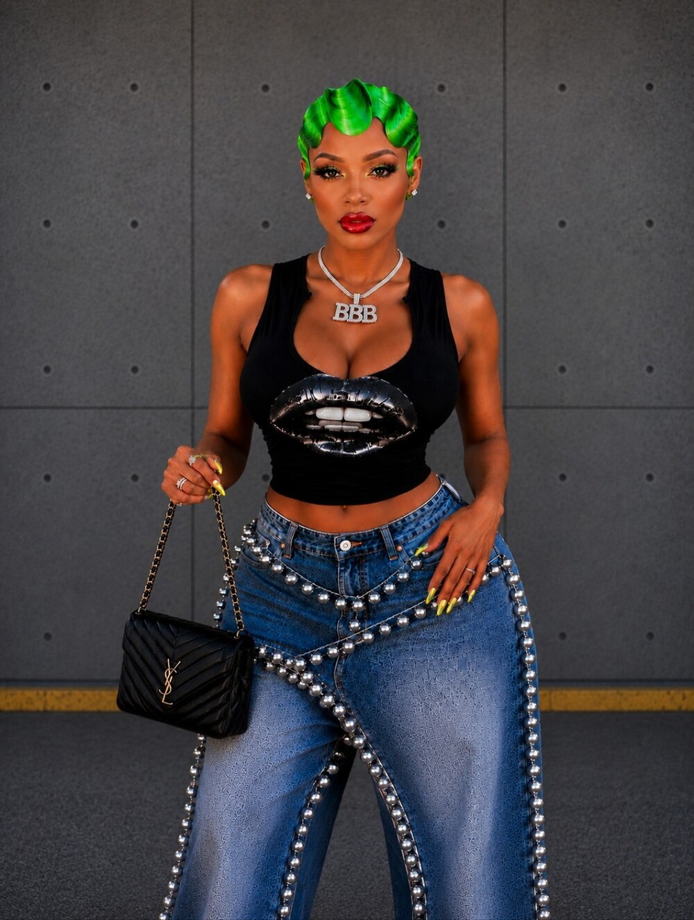 💋BLACK METALLIC LIPS CROPPED TANK TOP!!!